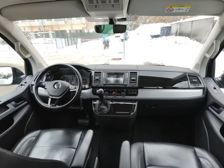 2017 Volkswagen Caravelle, чёрный, 3000000 рублей, вид 4