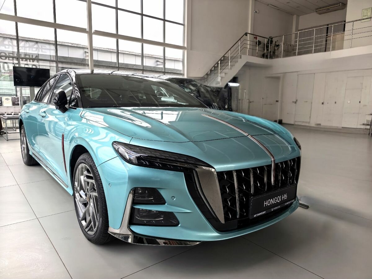Открыть фотографии: Hongqi H6