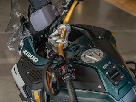2025 BMW R 1300 GS Adventure, зелёный, 3240000 рублей, вид 3