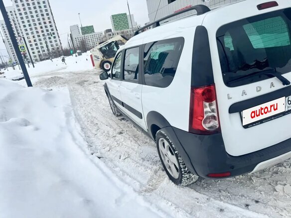 2021 Lada (ВАЗ) Largus Cross I, белый, 1100000 рублей - вид 3