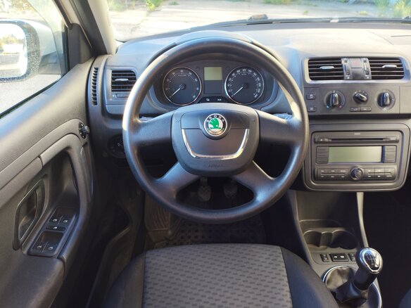 2012 Skoda Fabia II Рестайлинг, белый, 545000 рублей - вид 10