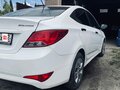 2015 Hyundai Solaris I Рестайлинг, белый, 550000 рублей - вид 1
