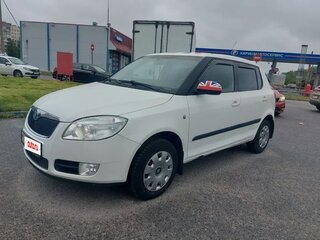 2009 Skoda Fabia II, белый, 300000 рублей, вид 3