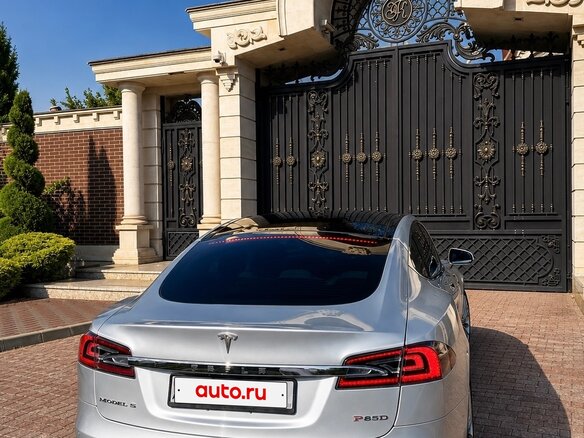 2015 Tesla Model S P85D I, серебристый - вид 1