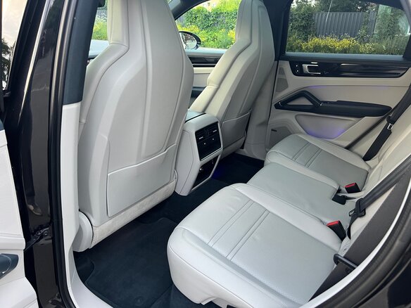 2021 Porsche Cayenne Coupé III, чёрный, 7999000 рублей - вид 19