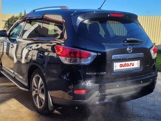 2015 Nissan Pathfinder IV, чёрный, 1580000 рублей, вид 4