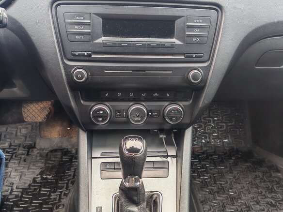 2013 Skoda Octavia III (A7), серый, 700000 рублей - вид 5