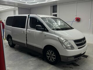 2012 Hyundai H-1 II, белый, 1700000 рублей, вид 2