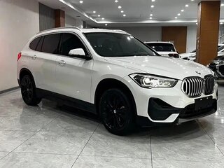 2021 BMW X1 Long 20Li sDrive II (F48) Рестайлинг, белый, 2700000 рублей, вид 2