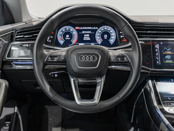 2019 Audi Q8 55 TFSI I (4M), синий, 4975000 рублей - вид 12