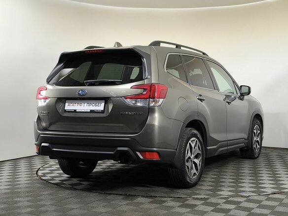 2019 Subaru Forester V, серый, 1950000 рублей - вид 3