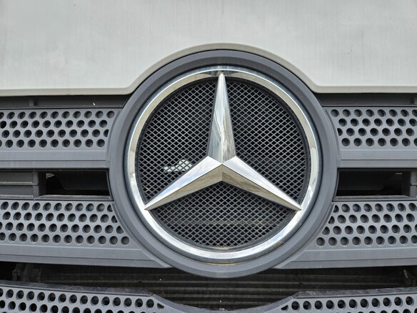 2023 Mercedes-Benz Actros, белый, 17500000 рублей - вид 12