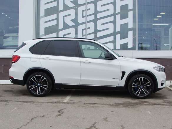 2014 BMW X5 30d III (F15), белый, 3550000 рублей - вид 4