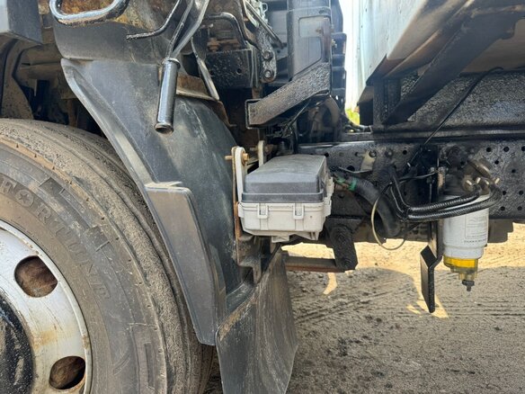 2013 Isuzu Elf (N-series), белый, 1300000 рублей - вид 9