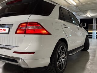 2015 Mercedes-Benz M-Класс 300 III (W166), белый, 2490000 рублей, вид 2