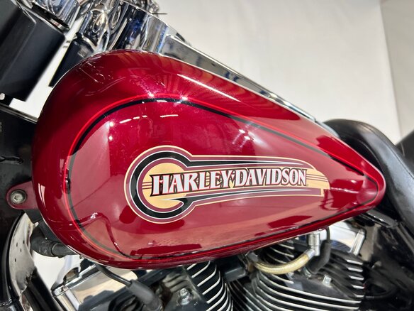2006 Harley-Davidson Electra Glide, пурпурный, 530000 рублей - вид 16