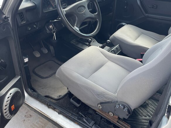 2015 Lada (ВАЗ) 2131 (4x4) 213105 I, серый, 350000 рублей - вид 4