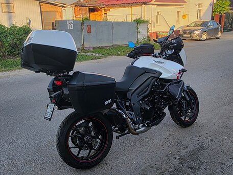 2013 Triumph Tiger 1050, белый, 800000 рублей, вид 1