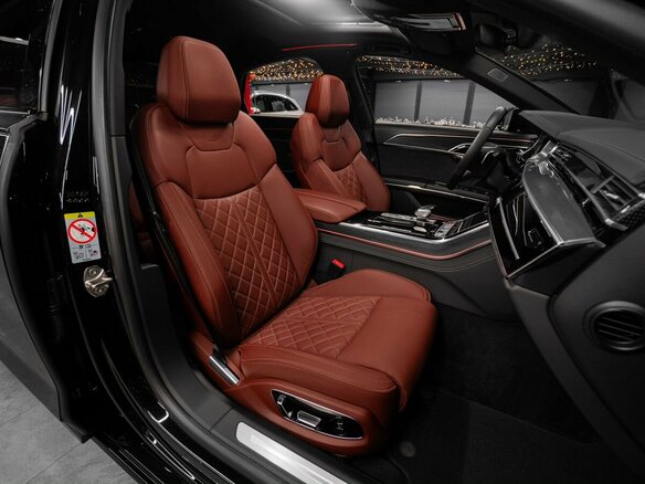 2022 Audi S8 IV (D5) Рестайлинг, чёрный, 11440000 рублей - вид 25