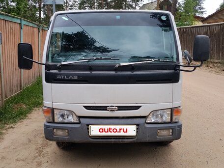 1994 Nissan Atlas, белый, 600000 рублей, вид 2