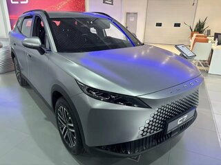 2026 Omoda C7, серебристый, 3099000 рублей, вид 3
