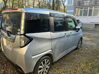 2017 Toyota Tank I, серебристый, 1050000 рублей, вид 4