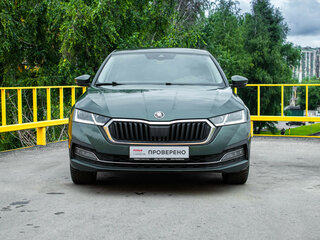 2022 Skoda Octavia IV (A8), зелёный, 2599000 рублей, вид 2