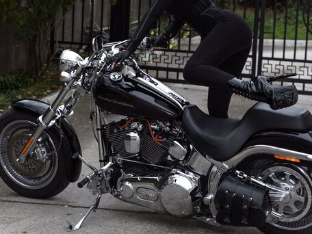 2002 Harley-Davidson Softail Deuce, чёрный, 1000000 рублей, вид 3