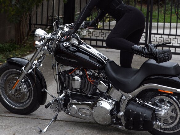 2002 Harley-Davidson Softail Deuce, чёрный, 1000000 рублей - вид 2