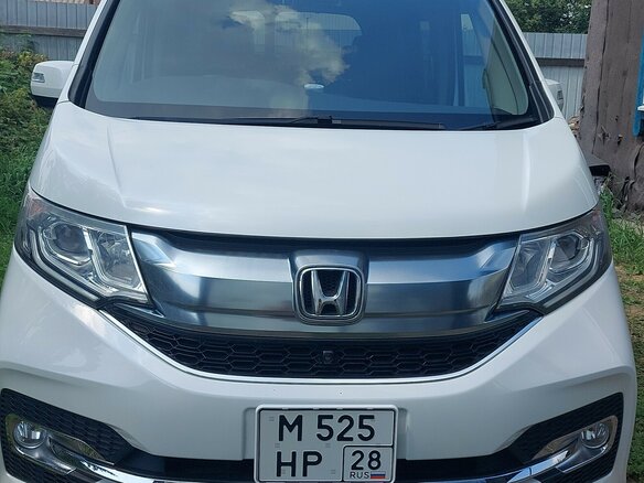 2017 Honda Stepwgn Spada V, белый, 1850000 рублей - вид 5