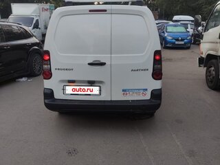 2017 Peugeot Partner II Рестайлинг 2, белый, 915000 рублей, вид 5