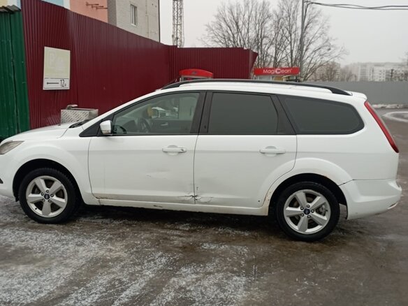 2008 Ford Focus II Рестайлинг, белый, 350000 рублей - вид 5