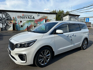 2019 Kia Carnival III, белый, 3450000 рублей, вид 1