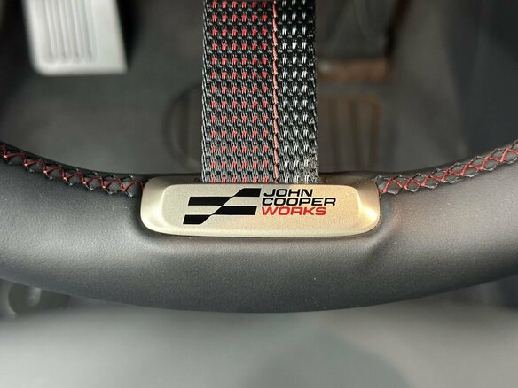 2024 Mini Countryman JCW John Cooper Works III, красный, 7600000 рублей - вид 25