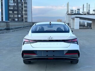 2023 Hyundai Elantra N Line VII (CN7) Рестайлинг, белый, 2441000 рублей, вид 4