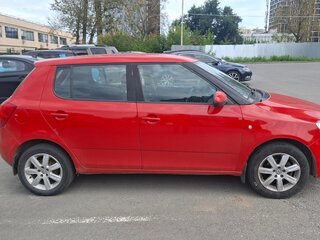 2012 Skoda Fabia II Рестайлинг, красный, 450000 рублей, вид 2