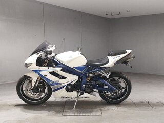 2010 Triumph Daytona 675, белый, 477000 рублей, вид 2