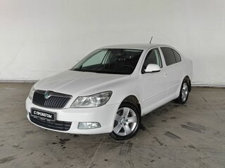 2012 Skoda Octavia II (A5) Рестайлинг, белый, 685000 рублей, вид 1