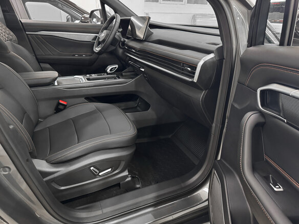 2026 Geely Okavango I Рестайлинг, серый, 4085990 рублей - вид 10
