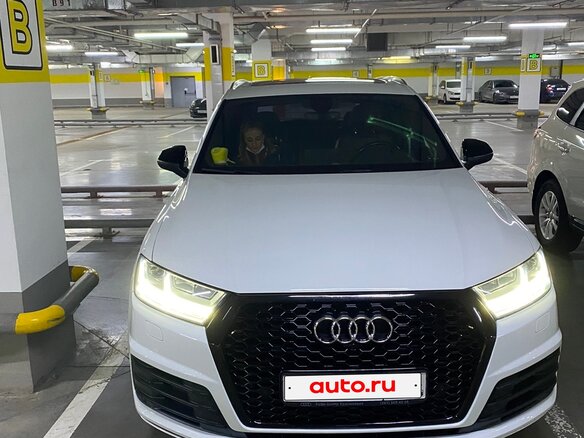 2015 Audi Q7 II (4M), белый, 3100000 рублей