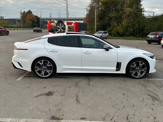 2019 Kia Stinger I, белый, 3000000 рублей, вид 2