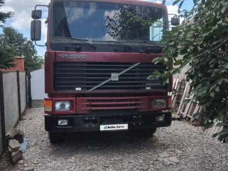 1990 Volvo F-Series, красный, 550000 рублей, вид 1