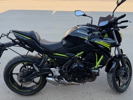 2020 Kawasaki Z 650, чёрный, 599000 рублей, вид 3