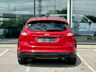 2013 Ford Focus III, красный, 615000 рублей, вид 5