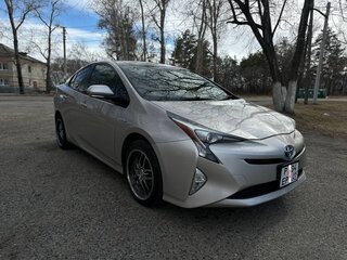 2016 Toyota Prius IV (XW50), бежевый, 1200000 рублей, вид 4