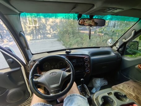 2010 Kia Bongo, белый, 630000 рублей, вид 3