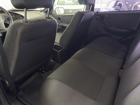 2011 Chevrolet Niva I Рестайлинг, чёрный - вид 21