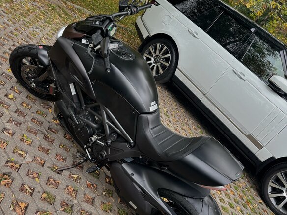 2014 Ducati Diavel, чёрный, 1300000 рублей - вид 4