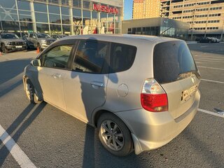 2005 Honda Fit I, серебристый, 390000 рублей, вид 4