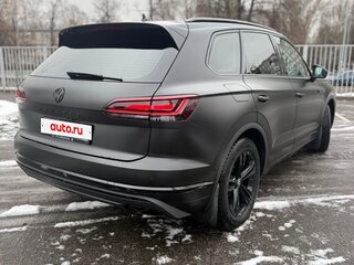 2020 Volkswagen Touareg III, серый, 4500000 рублей, вид 5